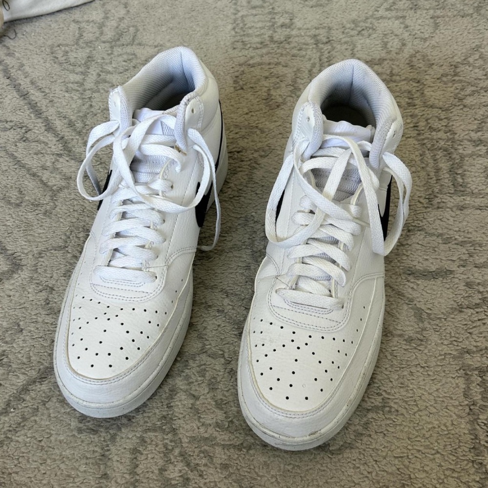 Nike White and Black Court Visions - Picture 2 of 5